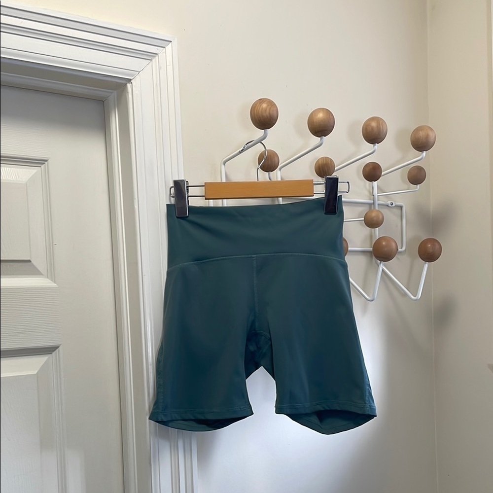 Lululemon - Align High Rise Classic Yoga Gym Shorts - Green - 4